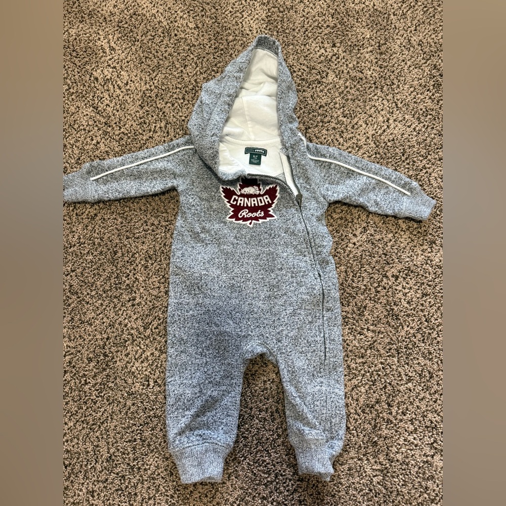 Baby Canada roots romper size 3-6 months beaver and maple leaf